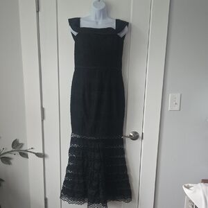 Black Sleeveless Sheath Dress with Square Neck